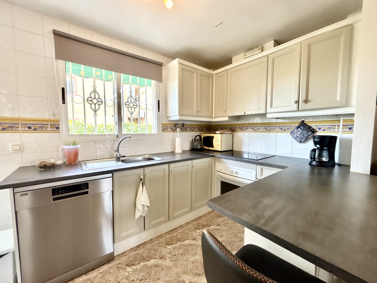 Dining area in apartment for sale in La Zenia
