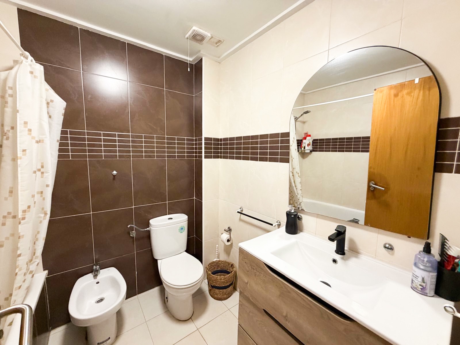 Master bedroom in apartment for sale in Torrevieja
