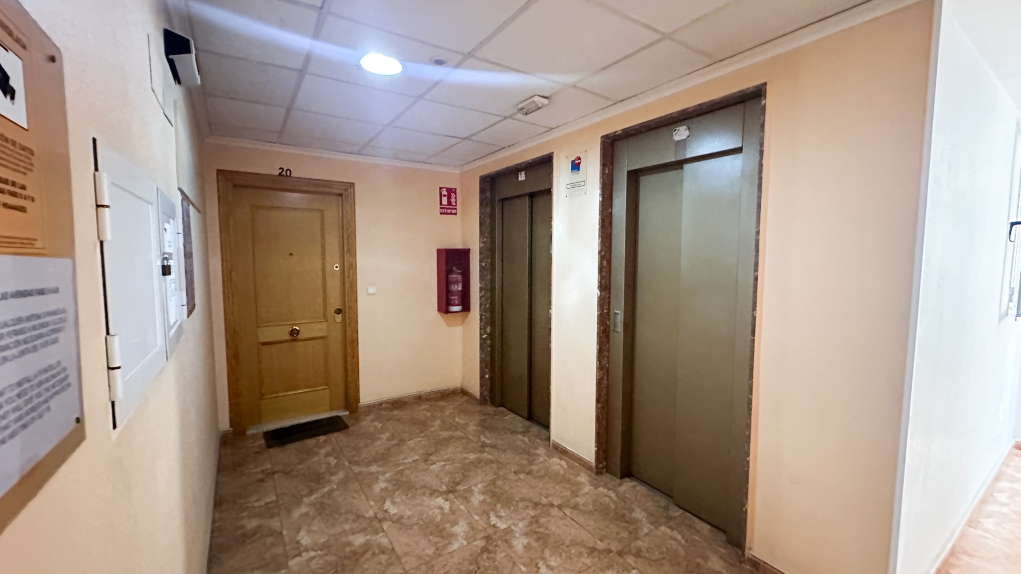 Bedroom in apartment for sale in Torrevieja