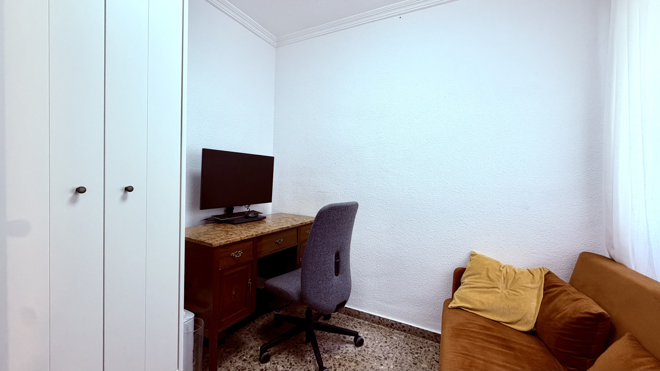 Dining area in apartment for sale in Alicante
