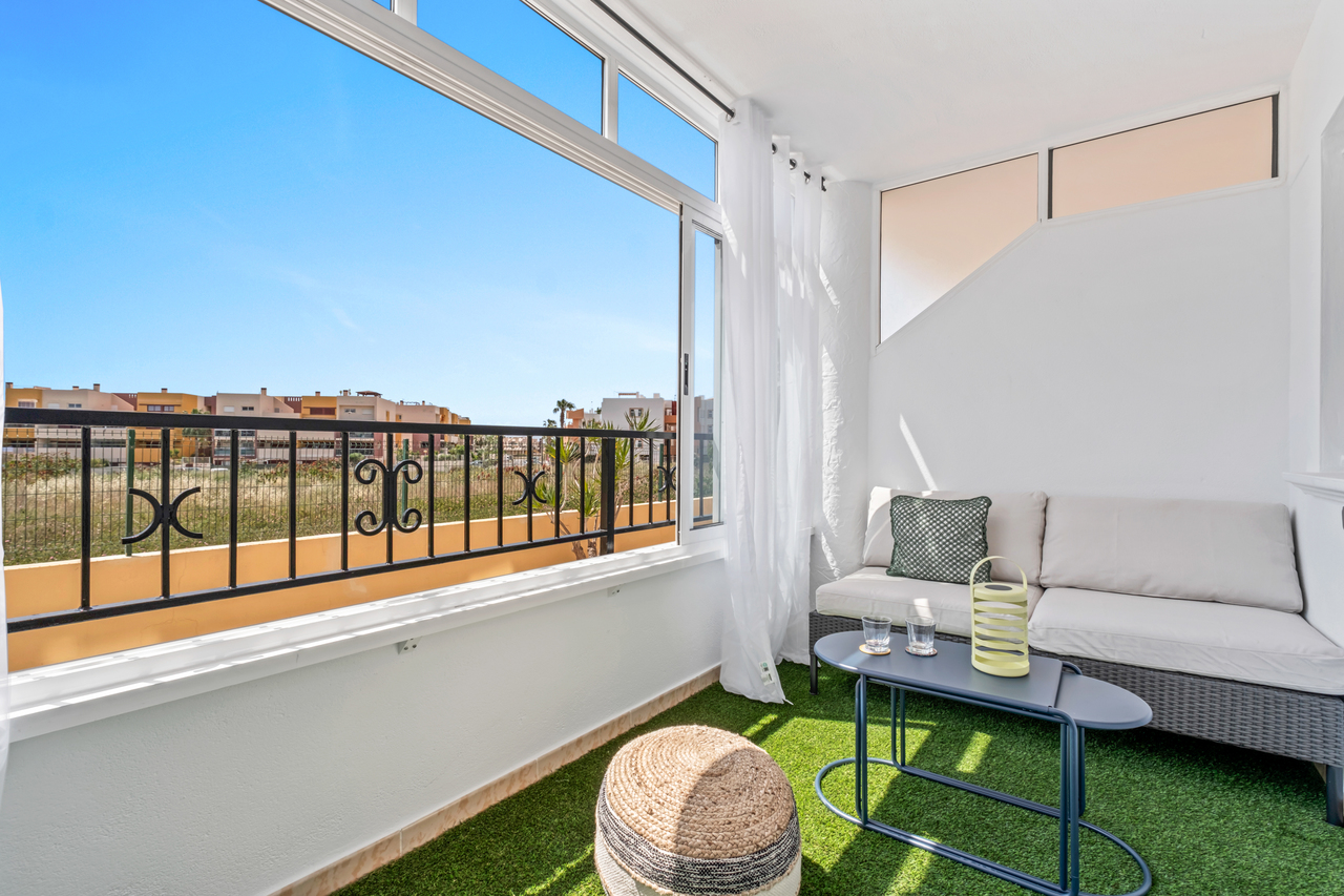 Living room in apartment for sale in Playa Flamenca