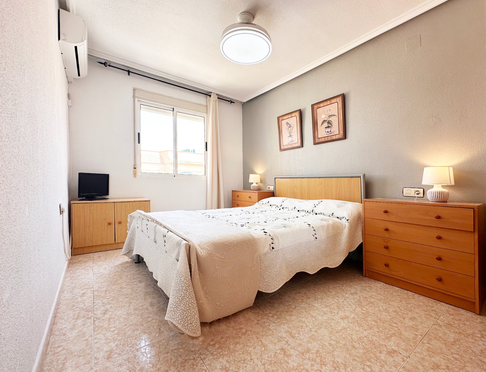Terrace in bungalow for sale in Torrevieja