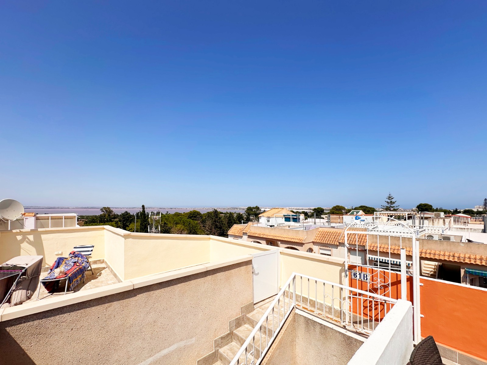 Dining area in bungalow for sale in Torrevieja