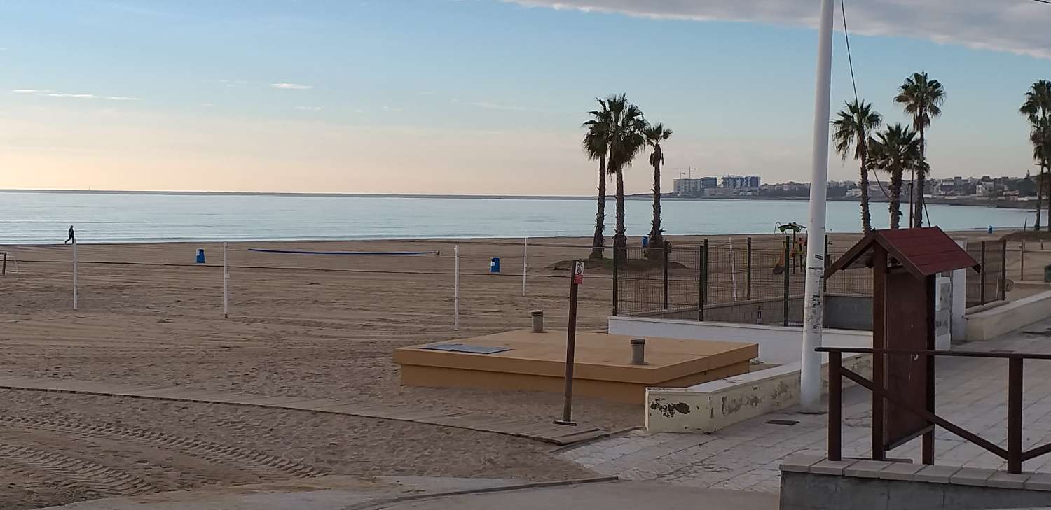 Terrace in apartment for sale in Torrevieja