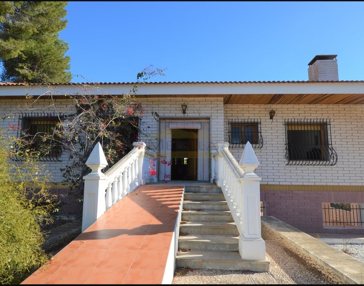 Terrace in villa for sale in Campoamor