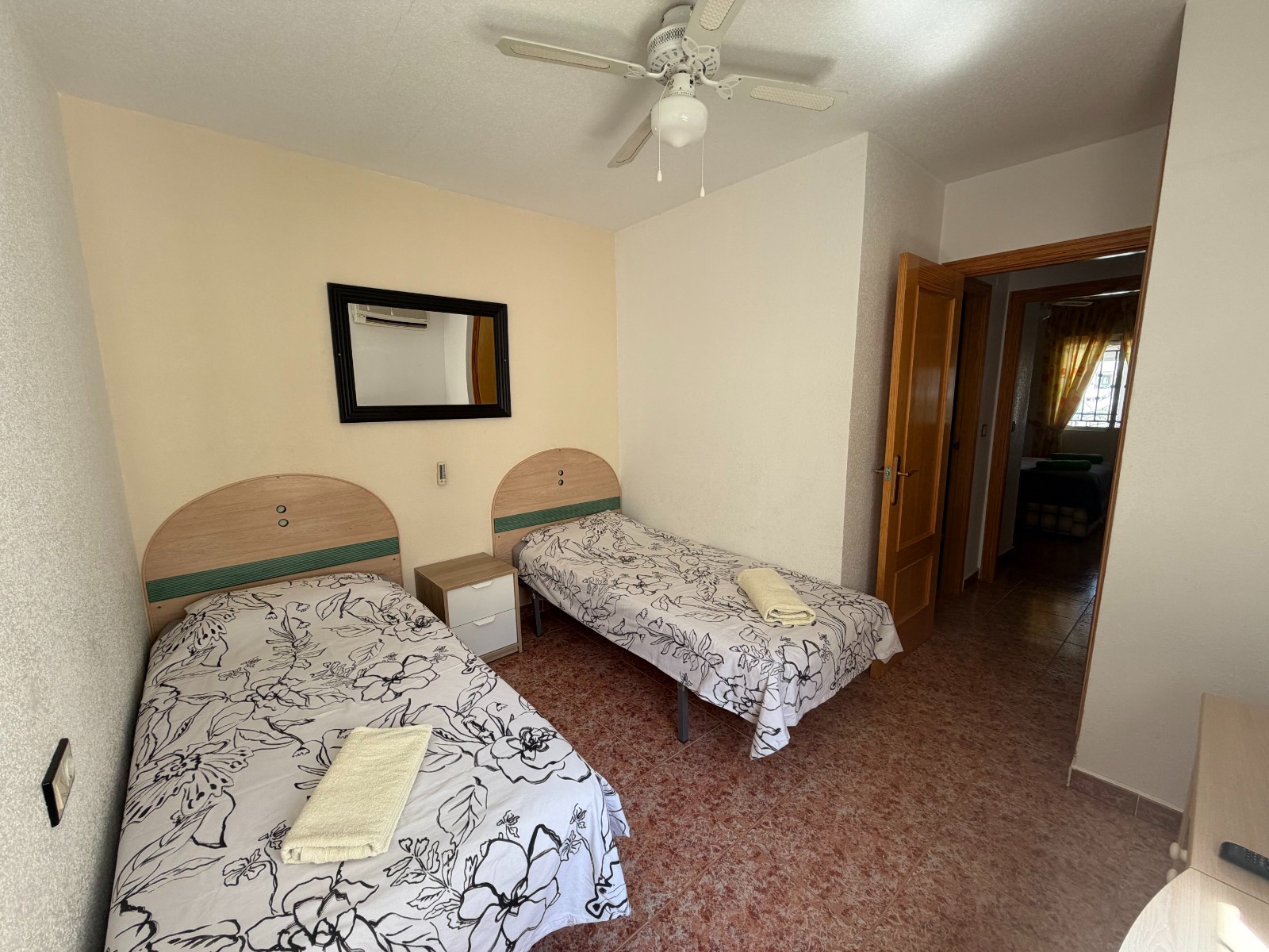 Master bedroom in apartment for sale in Orihuela