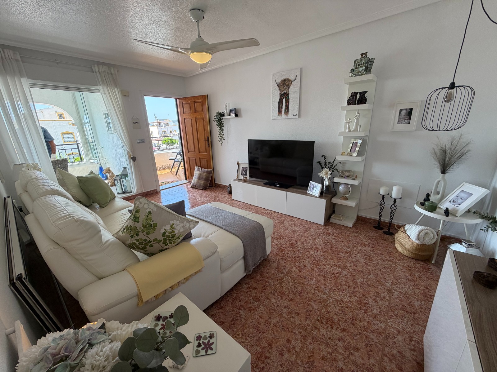 Living room in apartment for sale in Orihuela
