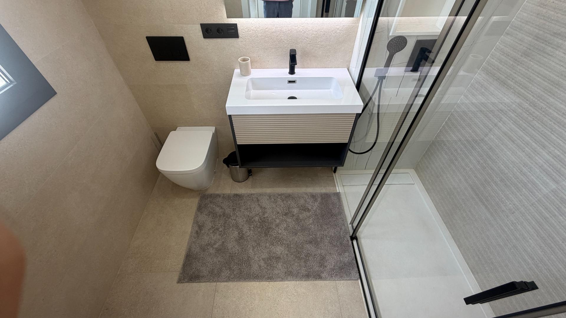Bathroom in apartment for sale in Los Alcazares