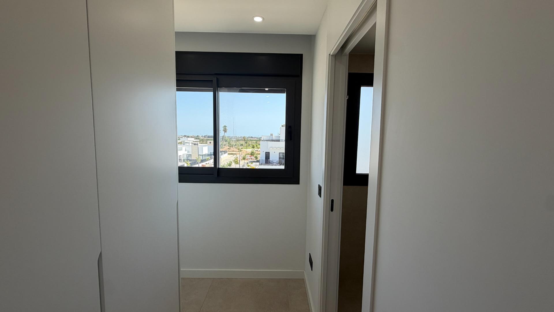 Terrace in apartment for sale in Los Alcazares