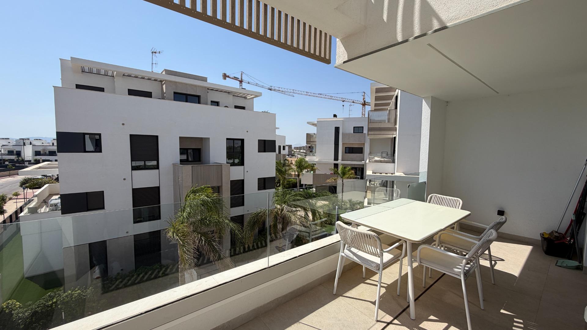 Master bedroom in apartment for sale in Los Alcazares