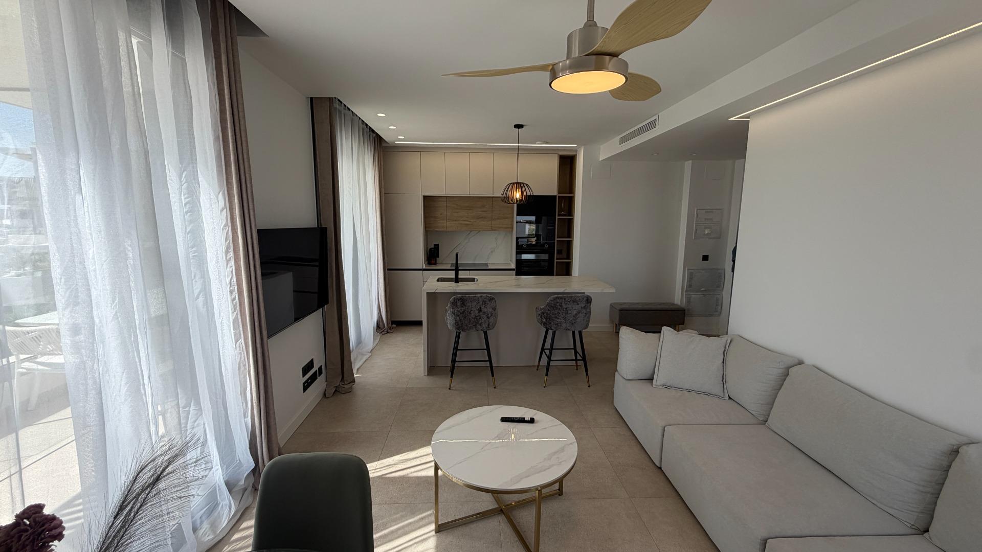 Bedroom in apartment for sale in Los Alcazares