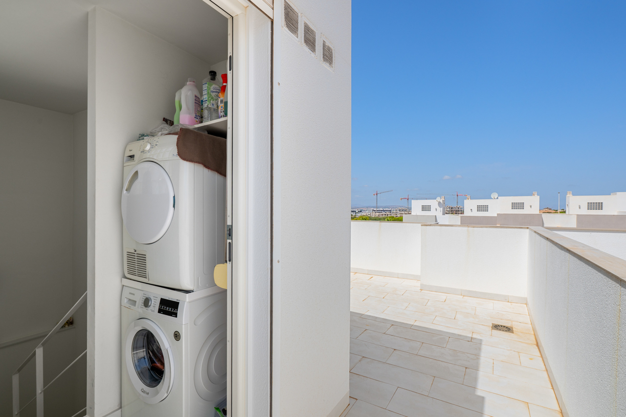 Dining area in terraced for sale in Torrevieja