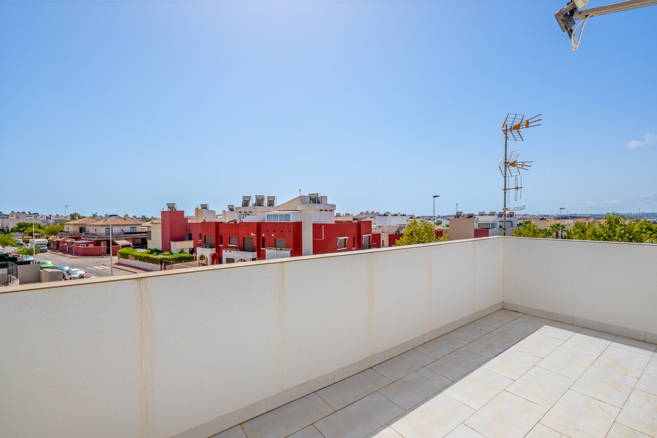 Bedroom in terraced for sale in Torrevieja