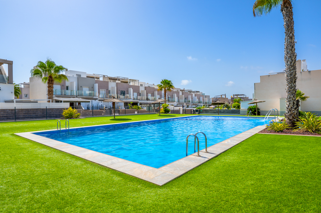 Master bedroom in terraced for sale in Torrevieja