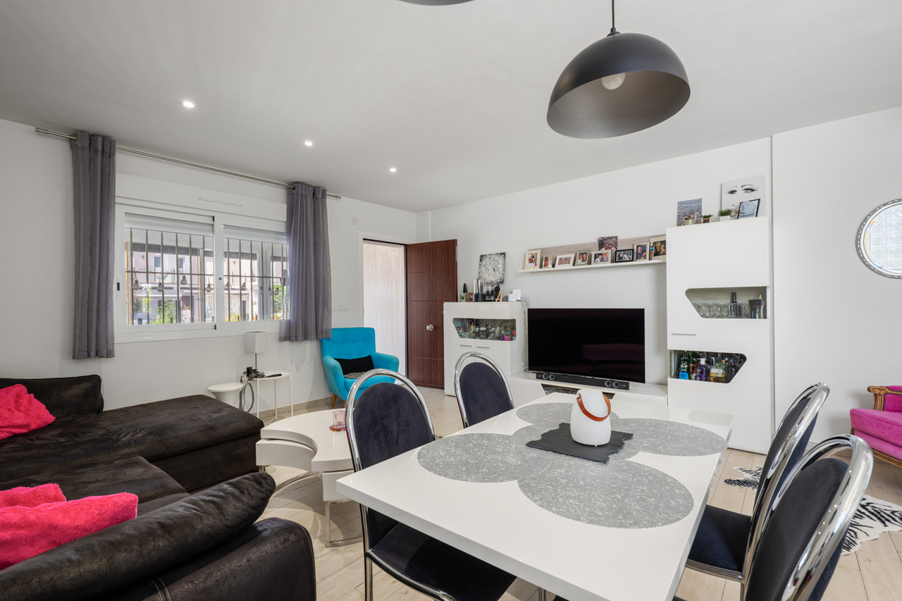 Dining area in terraced for sale in Torrevieja