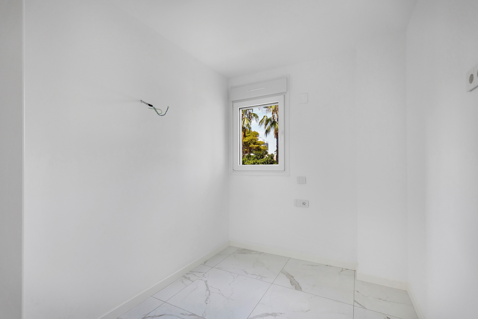 Bathroom in apartment for sale in Torrevieja