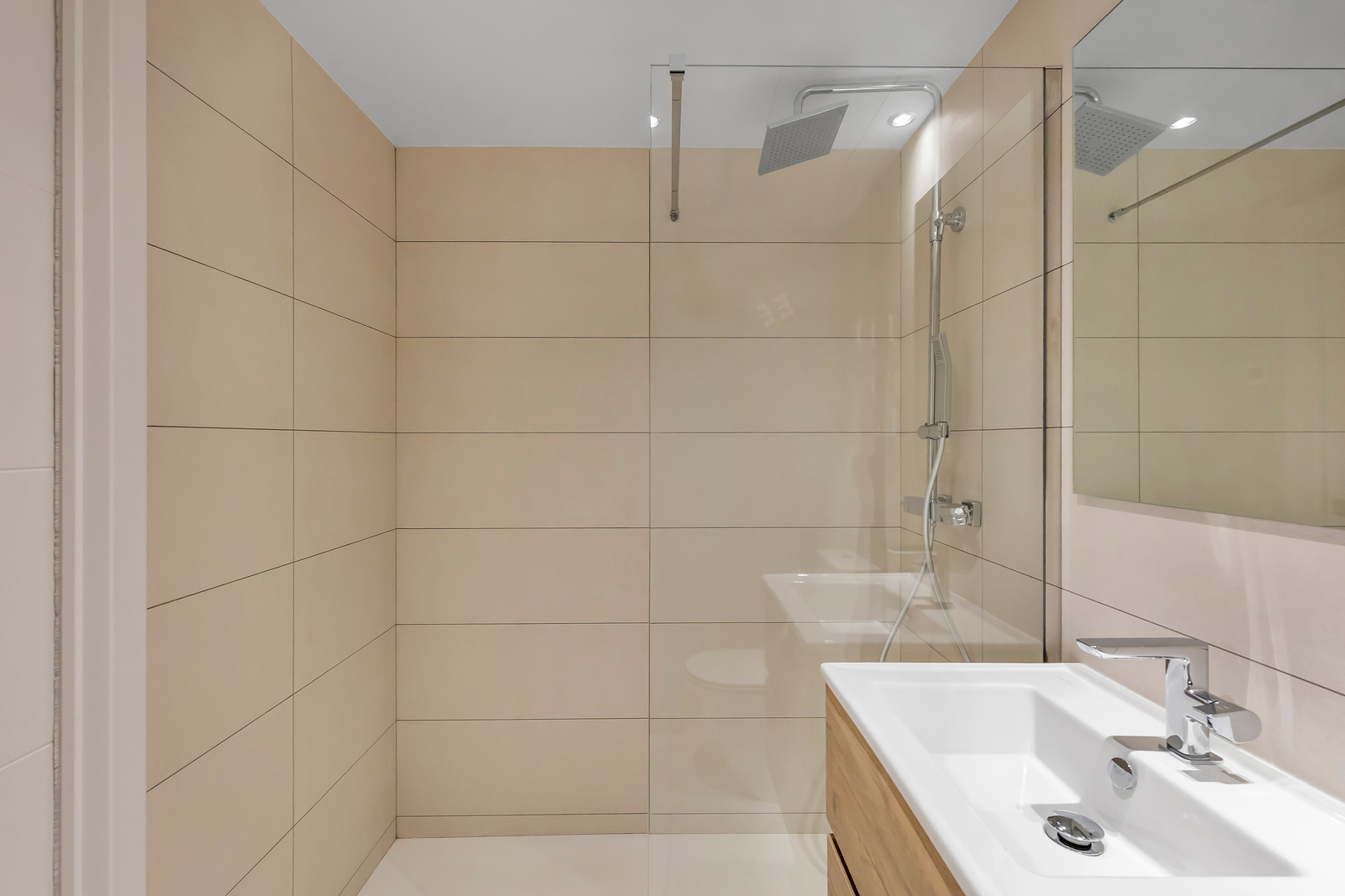 Pool area in apartment for sale in Torrevieja