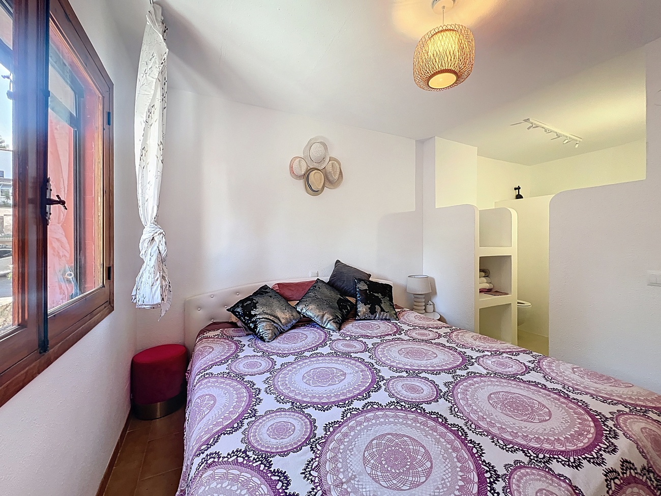 Master bedroom in terraced for sale in Benissa