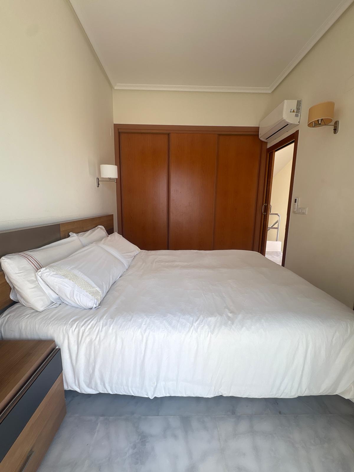 Bathroom in penthouse for sale in Denia