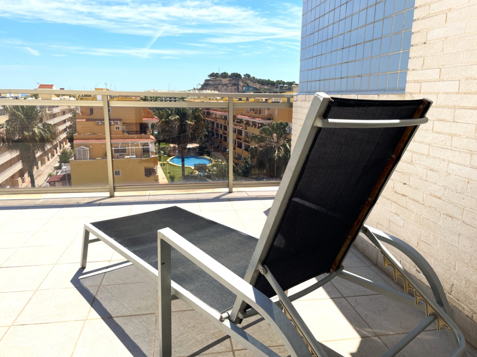 Garden in penthouse for sale in Denia