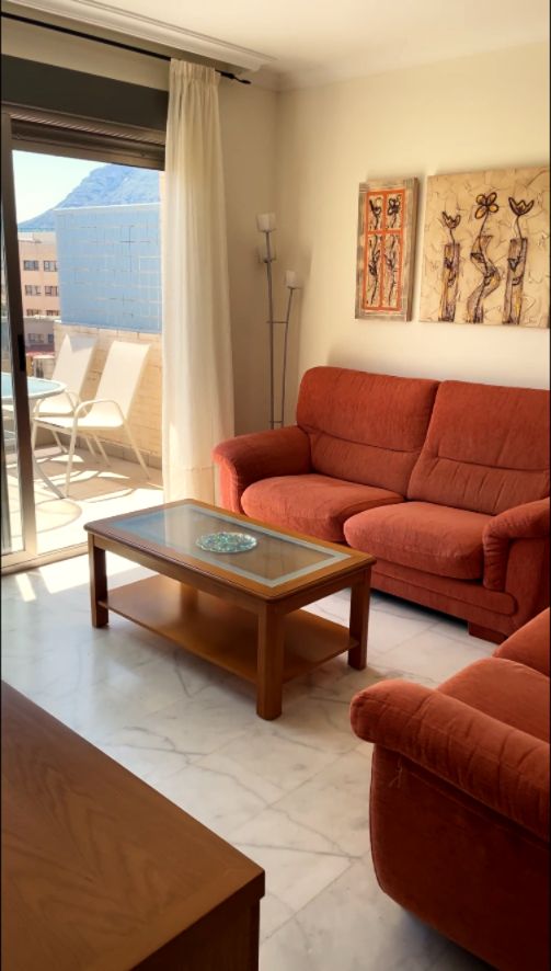 Garden in penthouse for sale in Denia