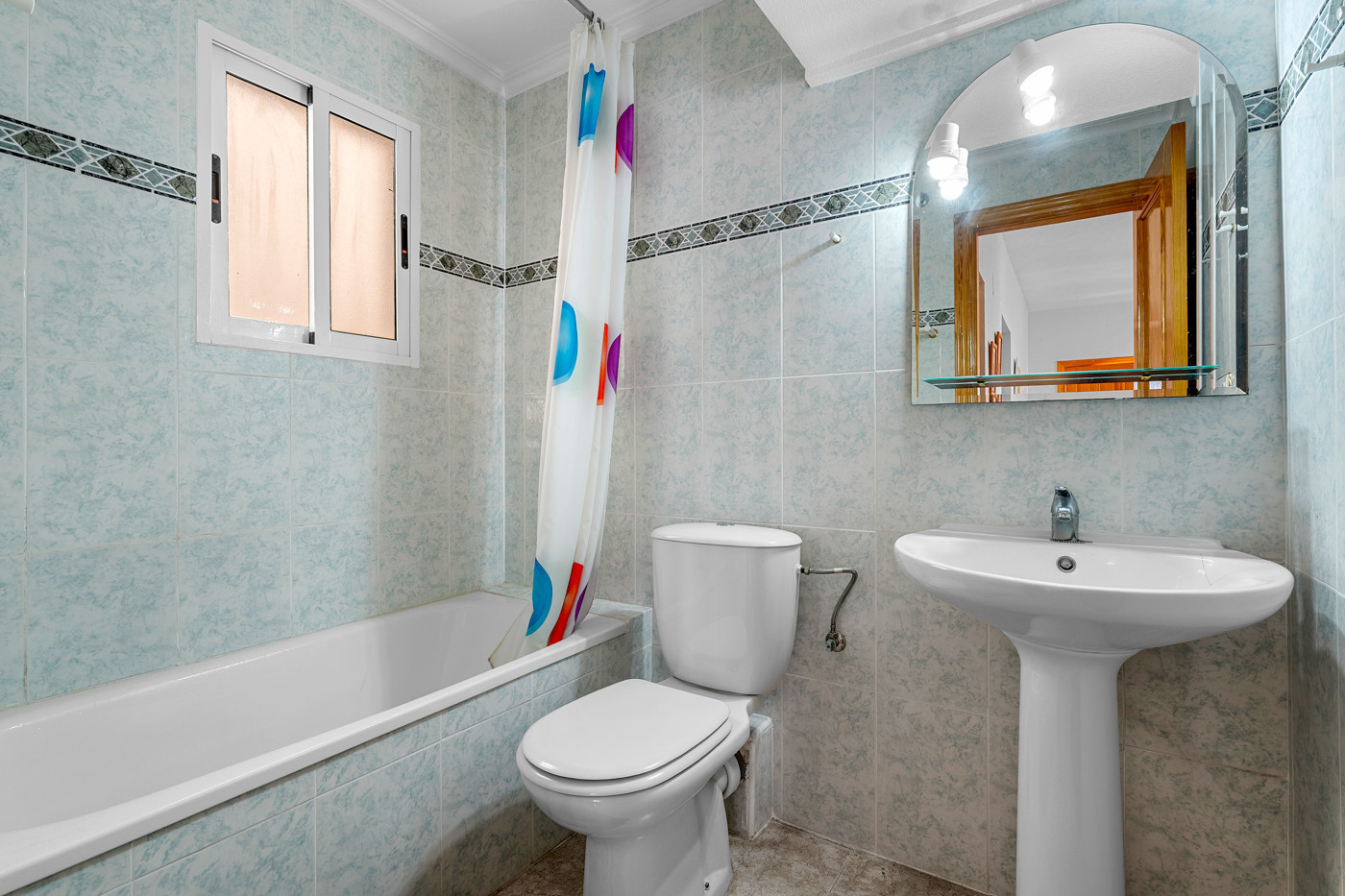 Master bedroom in bungalow for sale in Cabo Roig