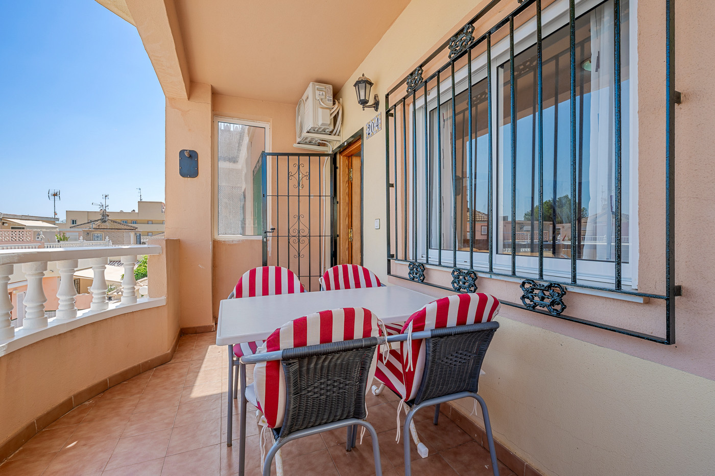 Terrace in bungalow for sale in Cabo Roig
