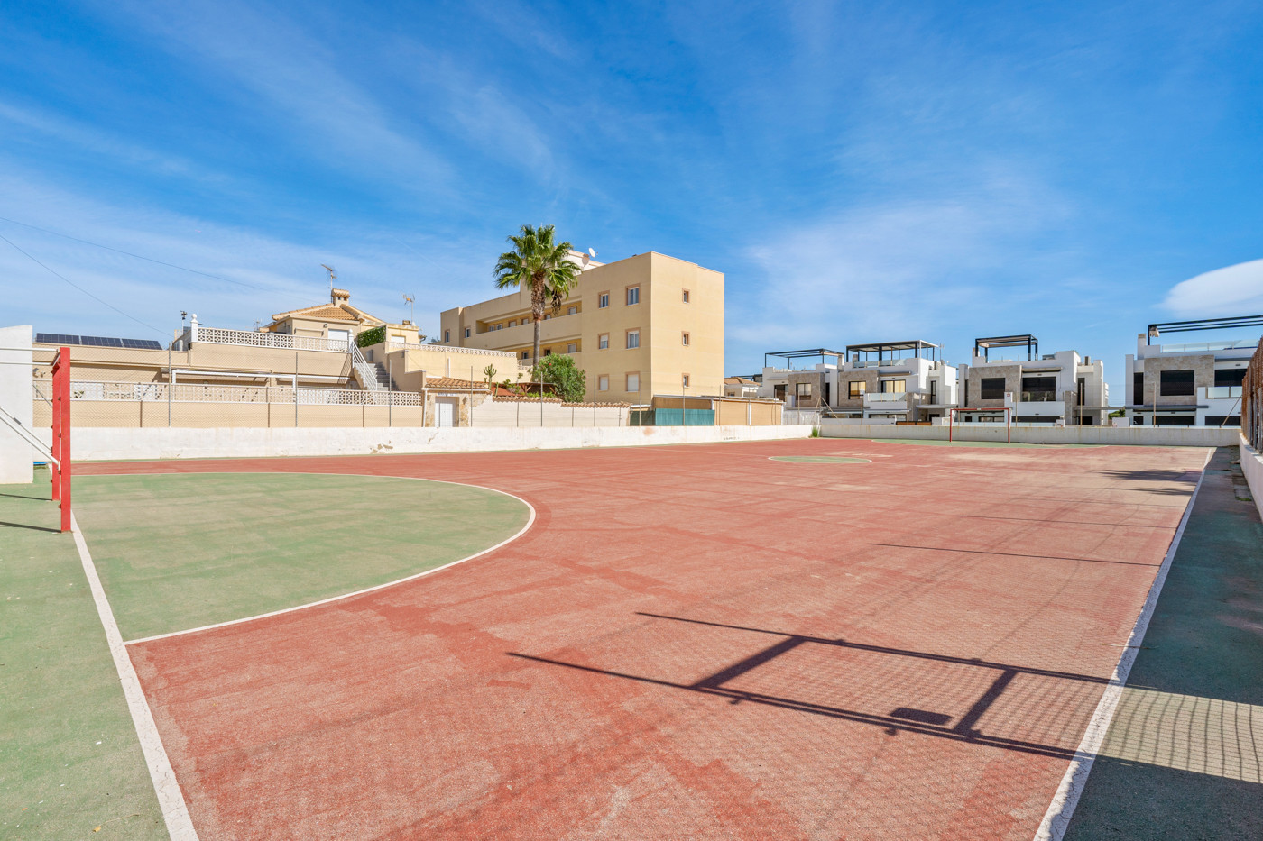 Bathroom in bungalow for sale in Cabo Roig