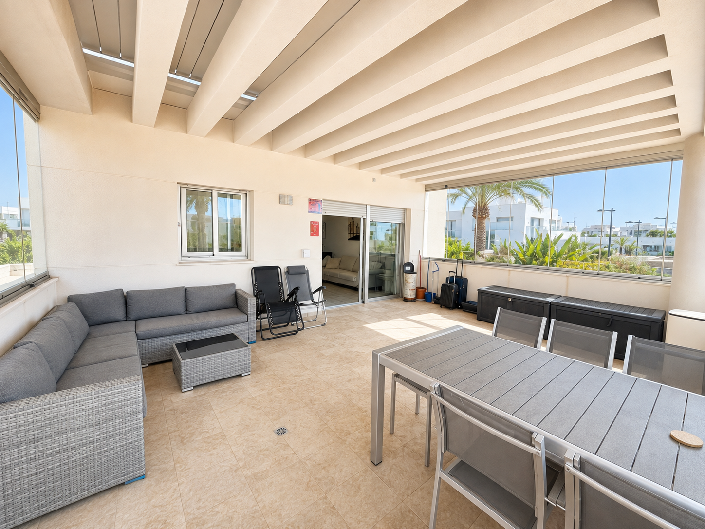 Master bedroom in apartment for sale in Los Dolses