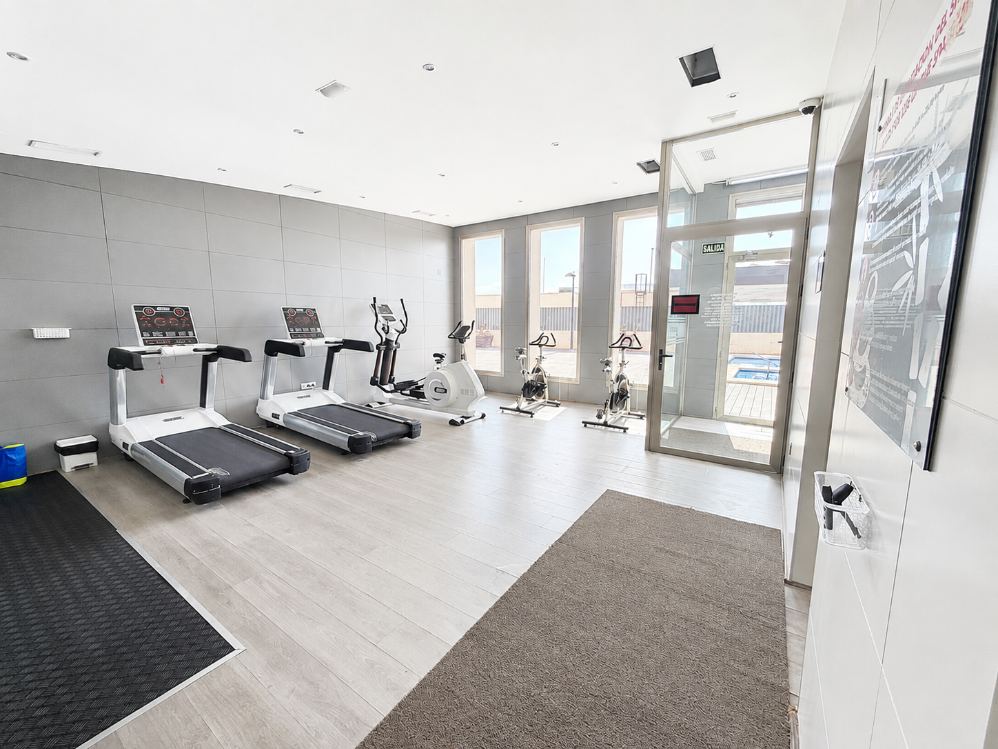 Bedroom in apartment for sale in Los Dolses