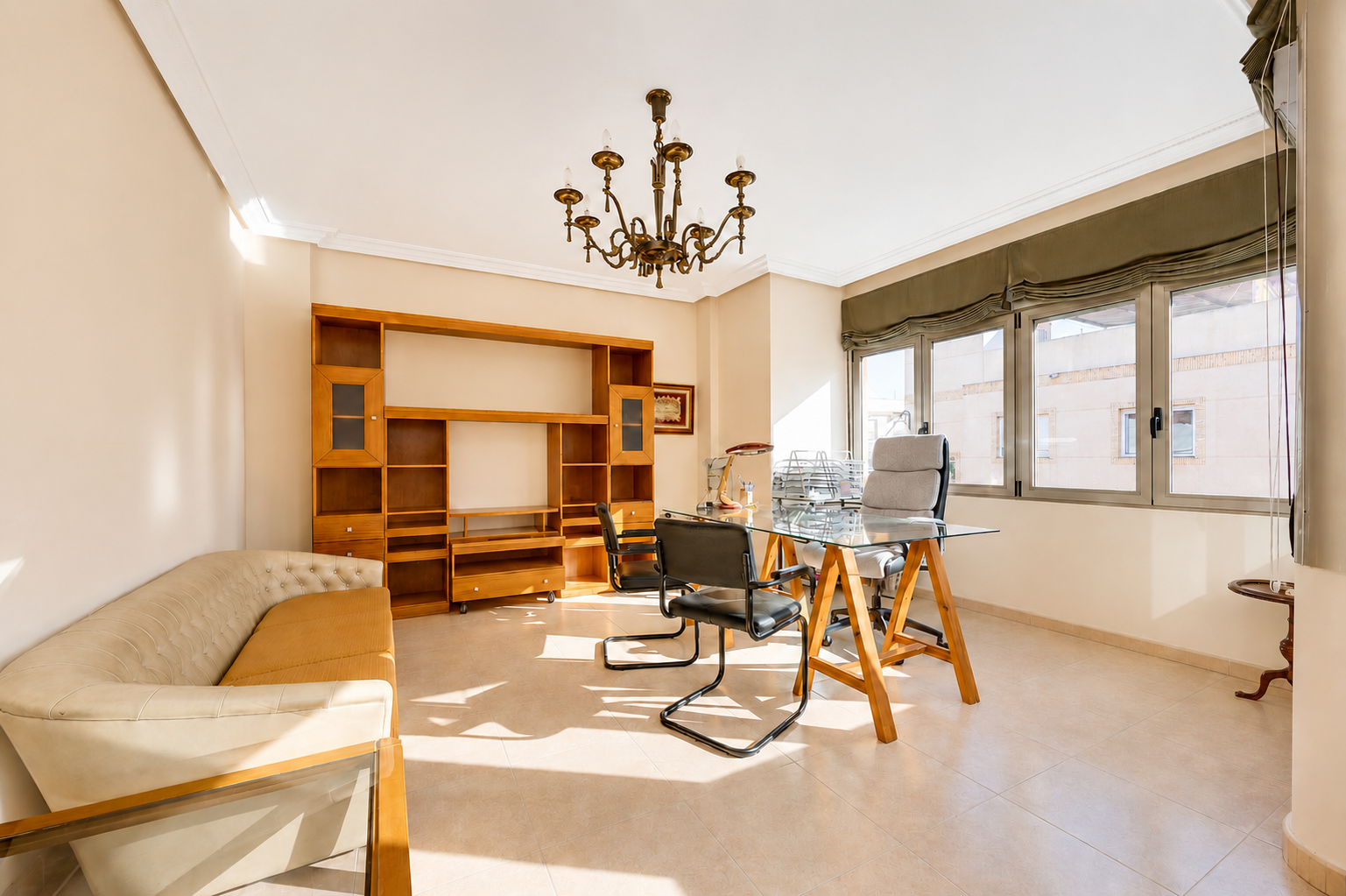 Dining area in villa for sale in Benejuzar