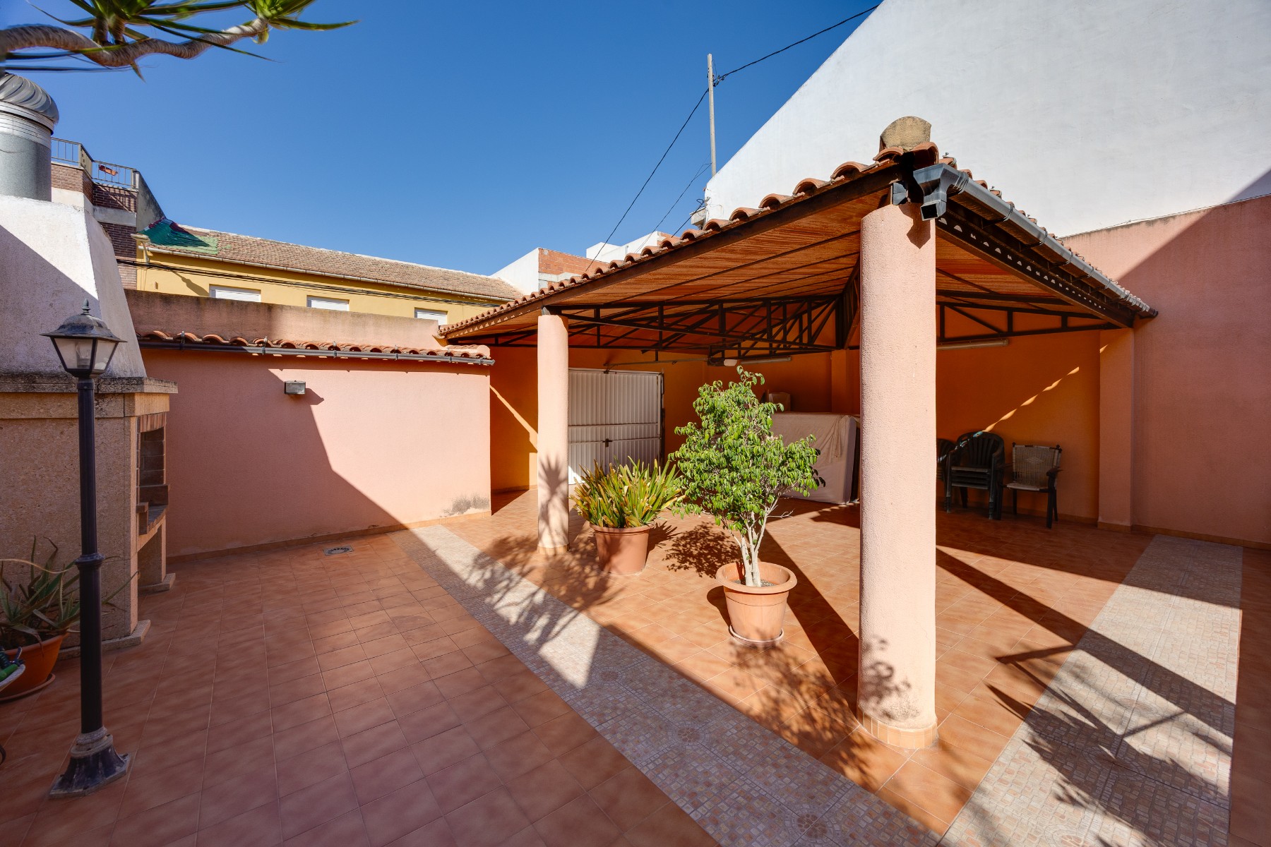 Master bedroom in villa for sale in Benejuzar