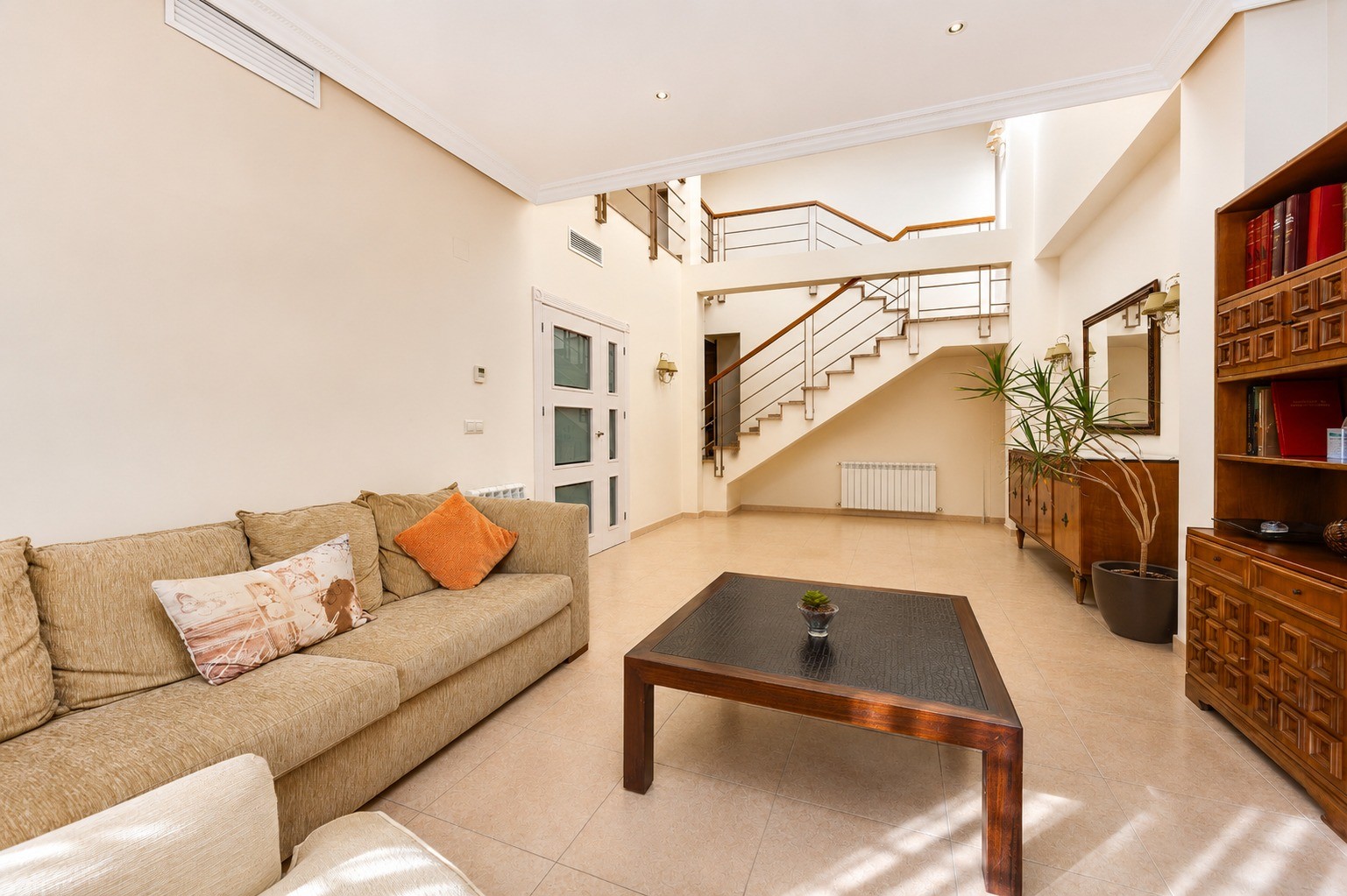 Terrace in villa for sale in Benejuzar