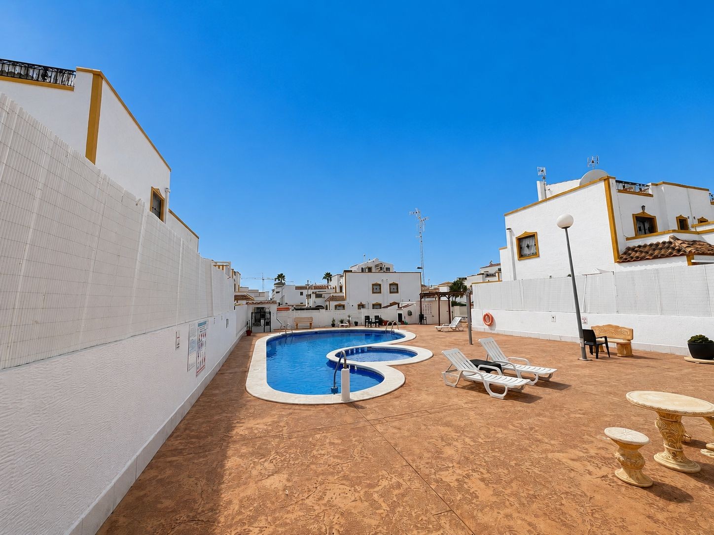 Bedroom in villa for sale in Vistabella Golf Entre Naranjos