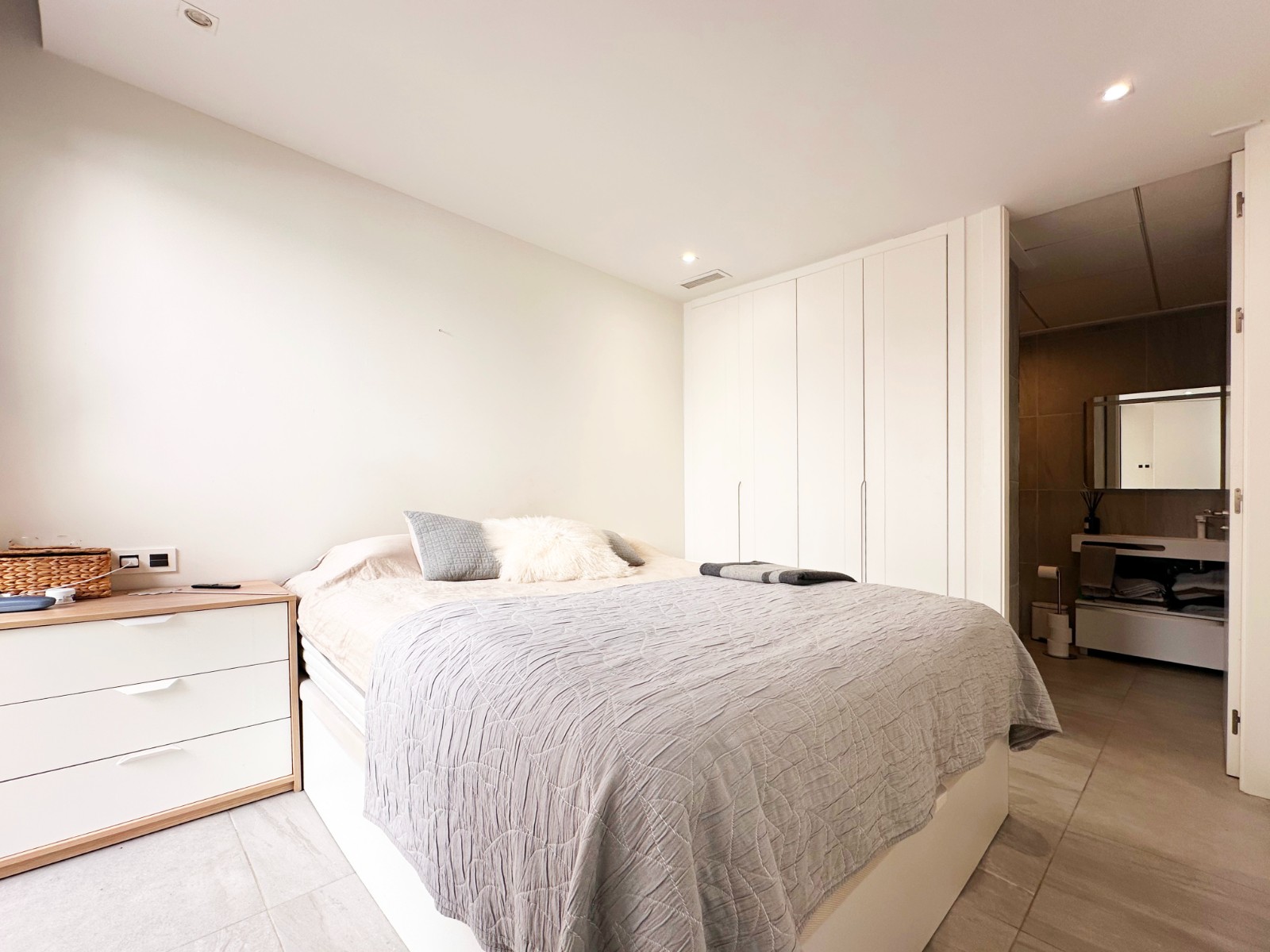 Bathroom in villa for sale in San Miguel de Salinas