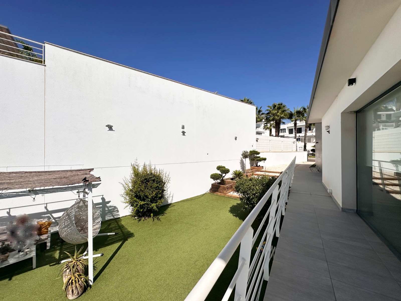 Master bedroom in villa for sale in San Miguel de Salinas
