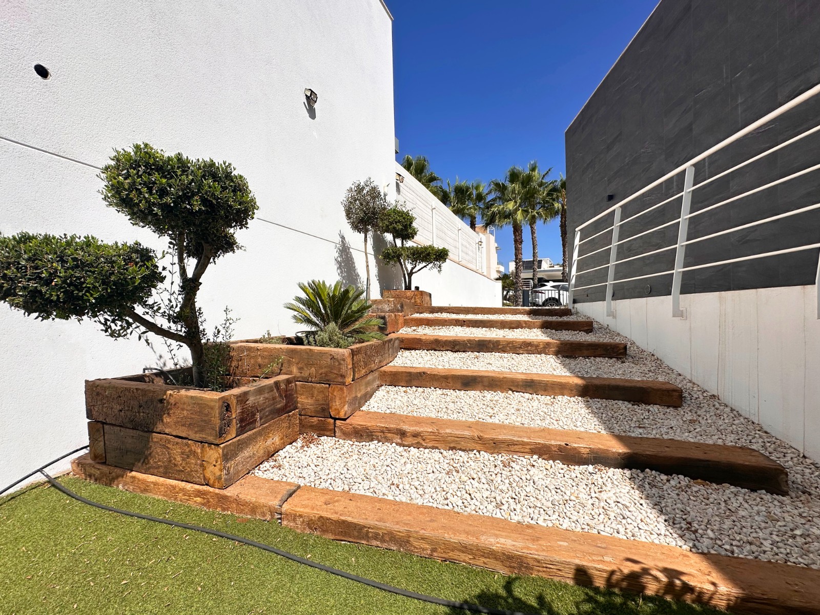 Dining area in villa for sale in San Miguel de Salinas