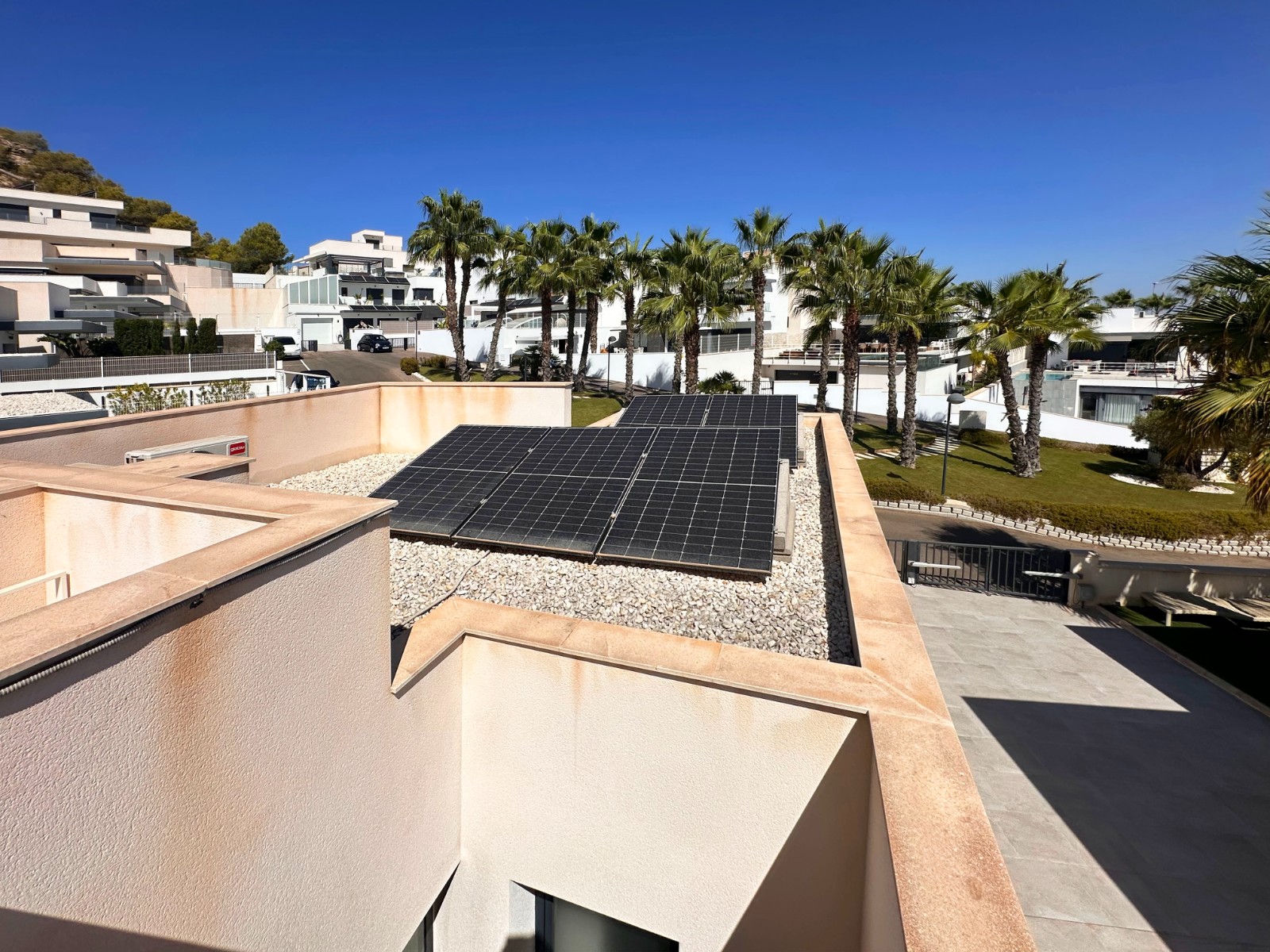 Pool area in villa for sale in San Miguel de Salinas