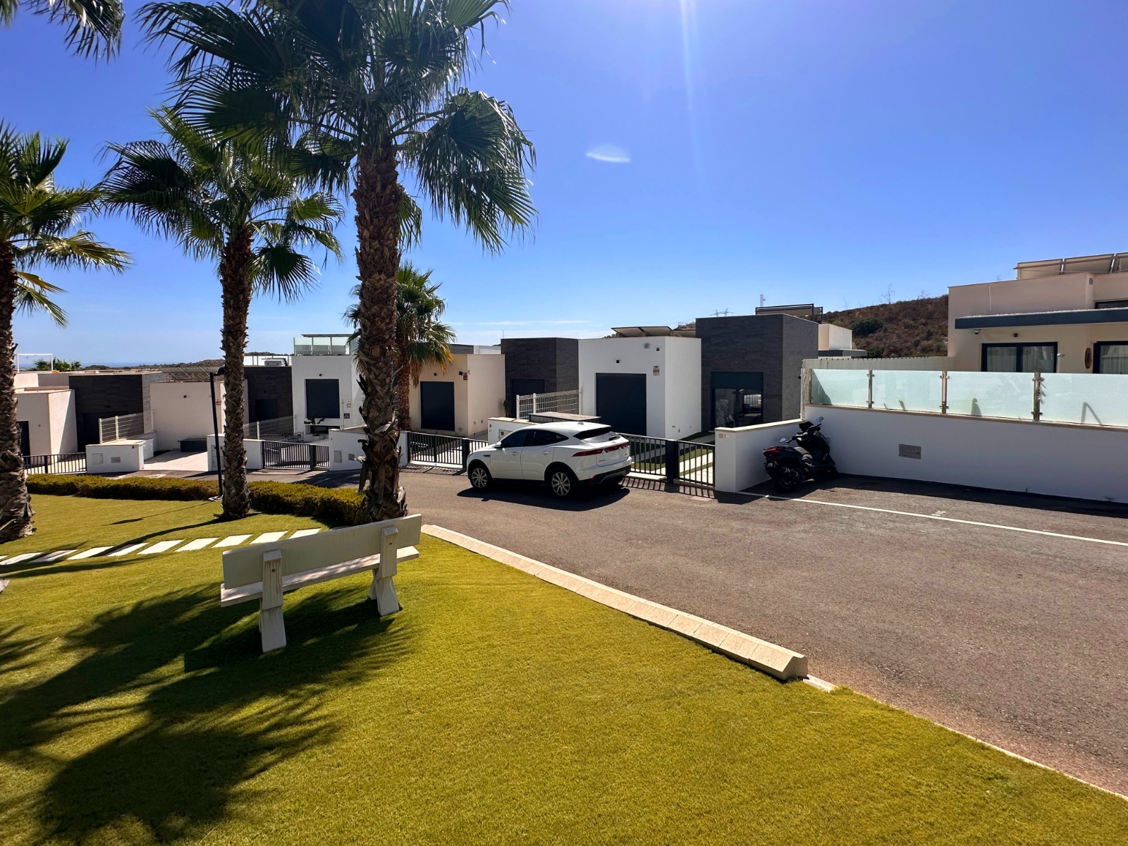 Garden in villa for sale in San Miguel de Salinas