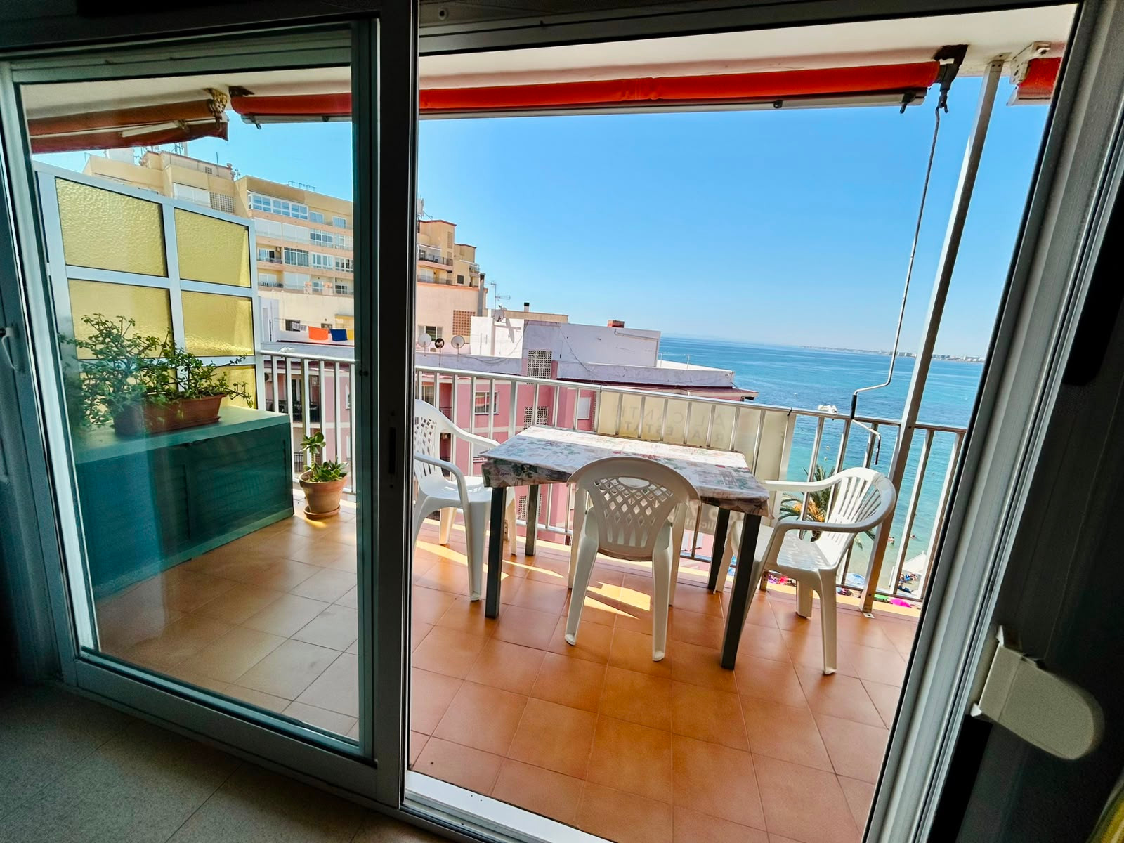 Dining area in apartment for sale in Torrevieja
