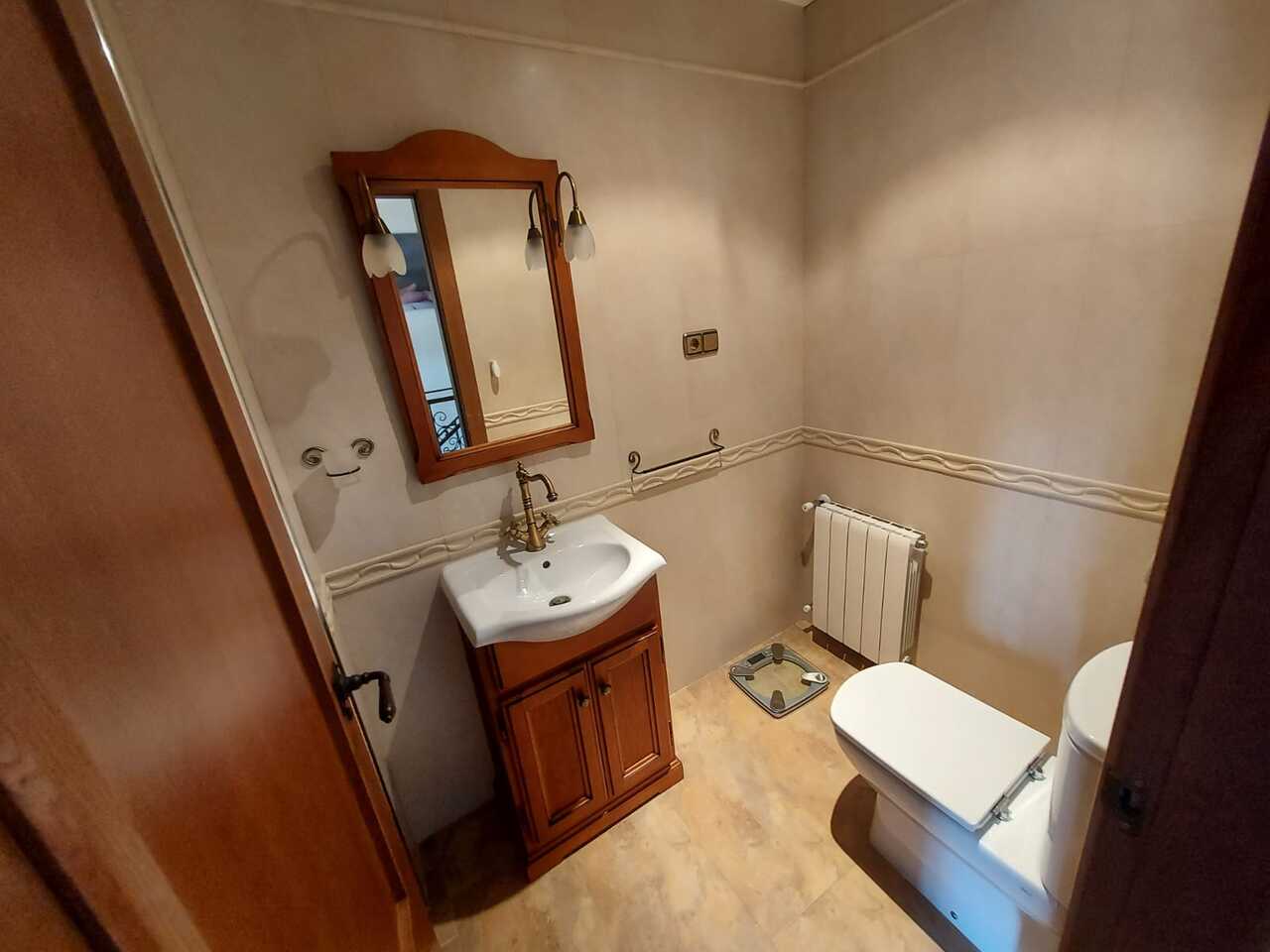 Bathroom in villa for sale in Calasparra