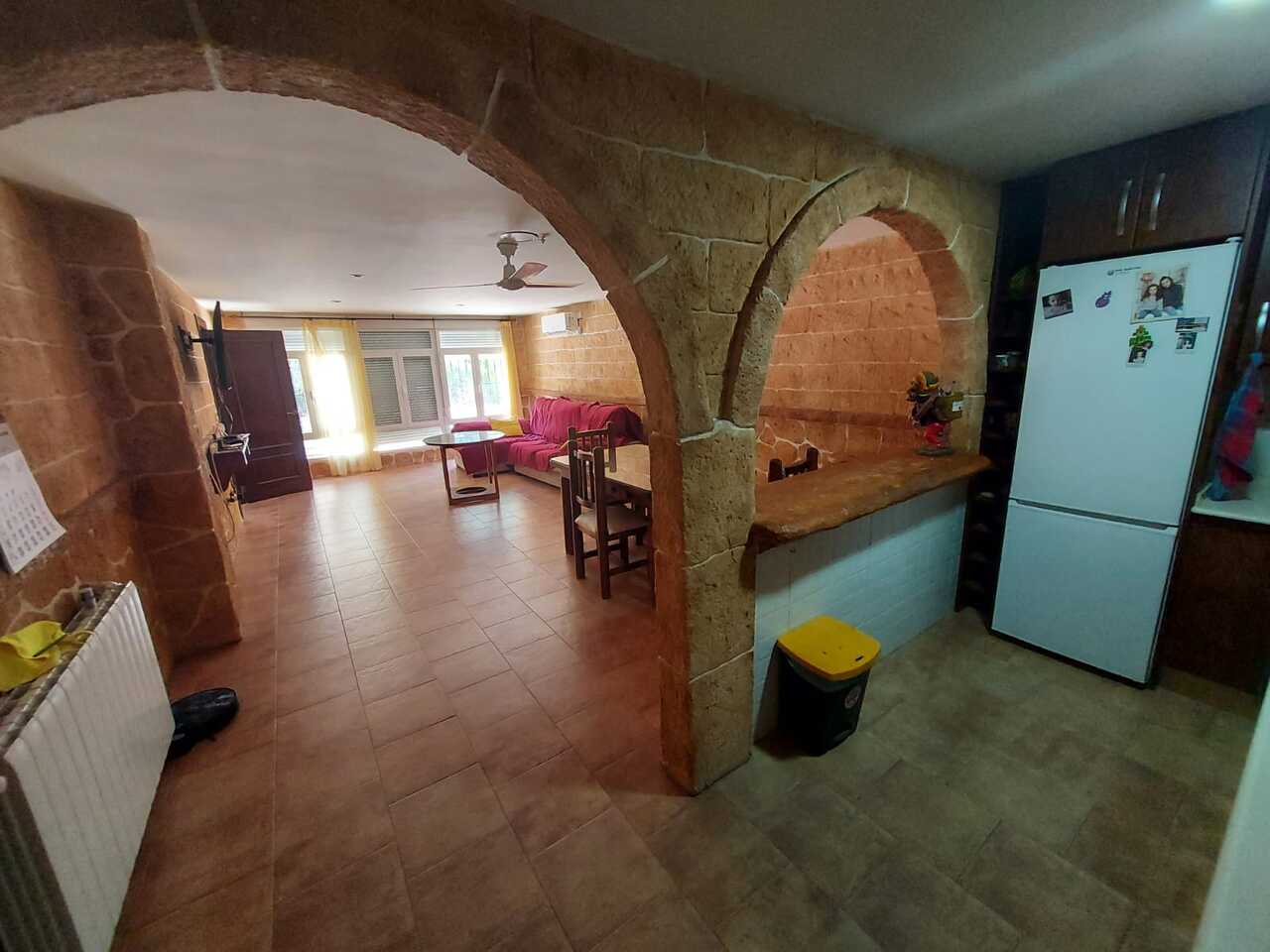 Dining area in villa for sale in Calasparra