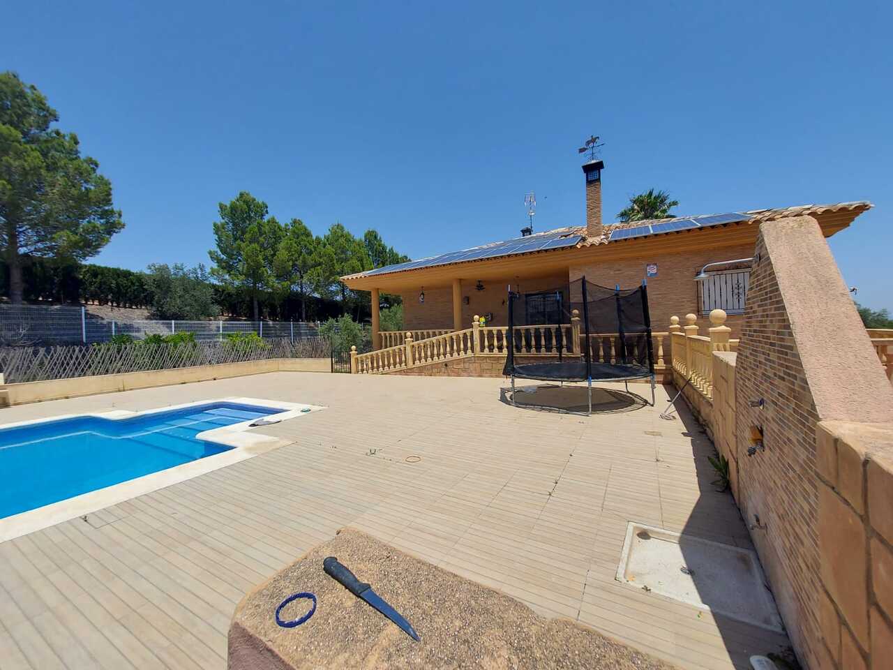 Terrace in villa for sale in Calasparra