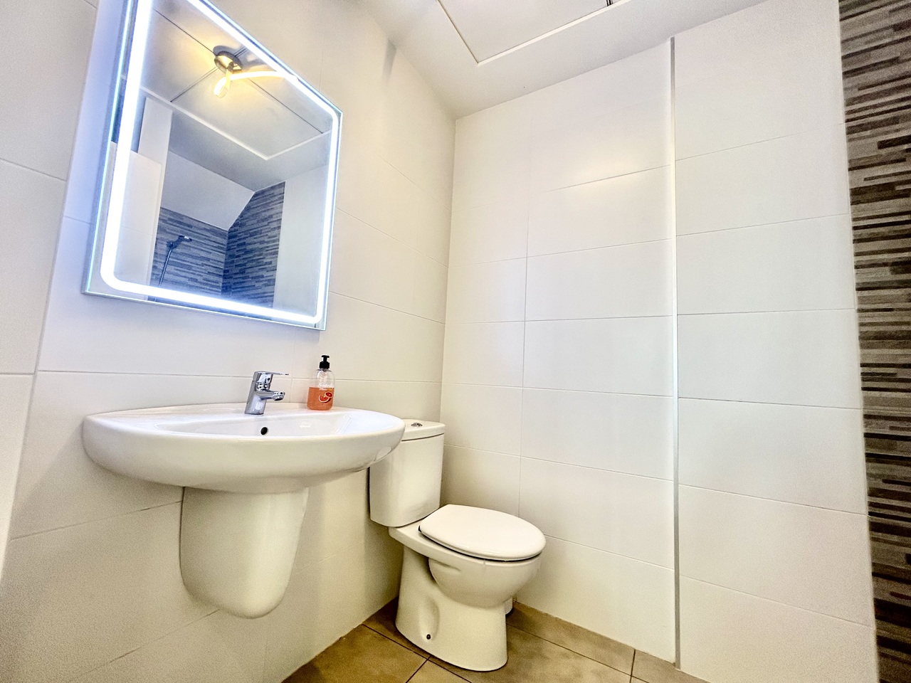 Master bedroom in penthouse for sale in Los Dolses