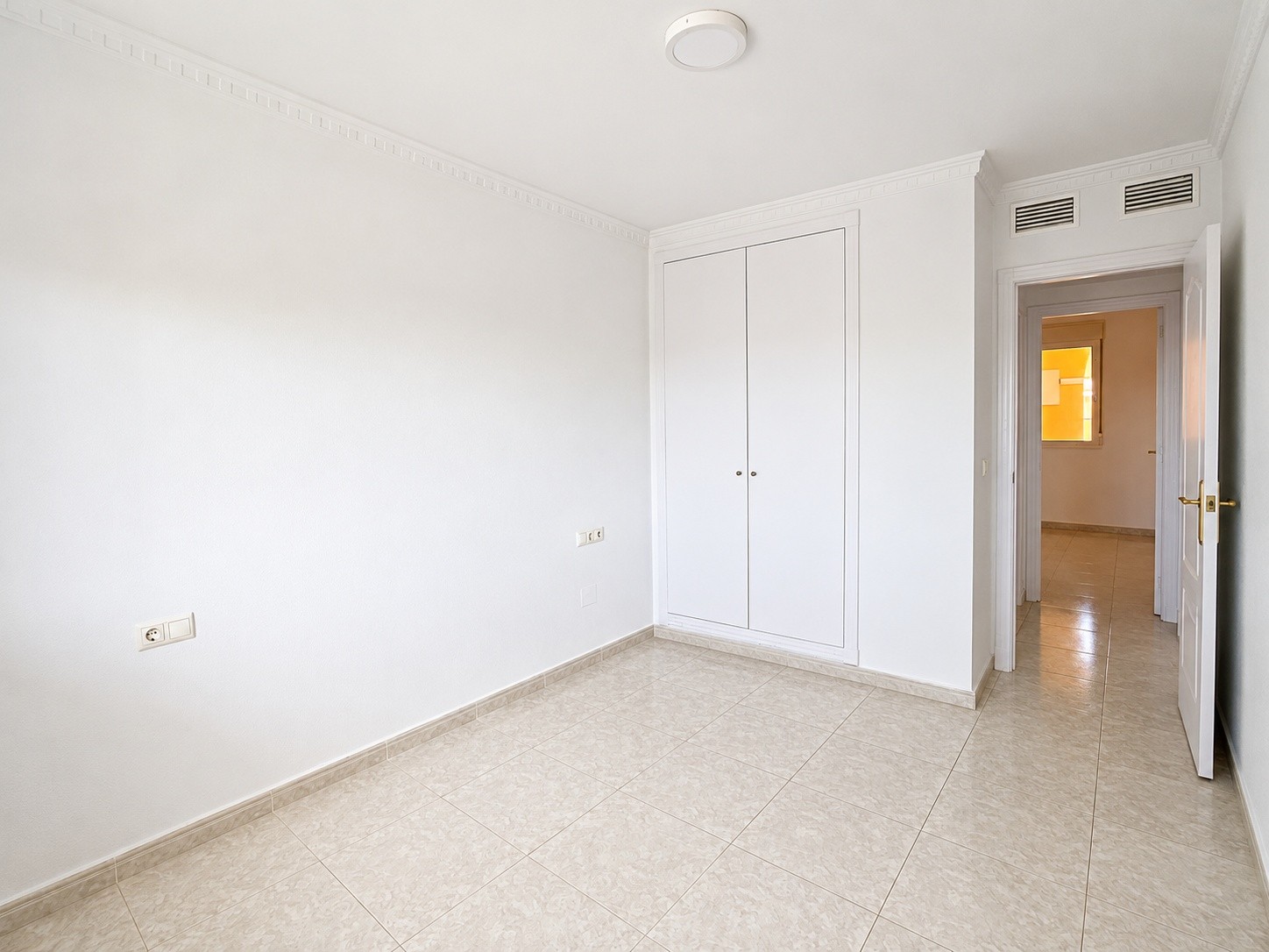 Bathroom in apartment for sale in Algorfa