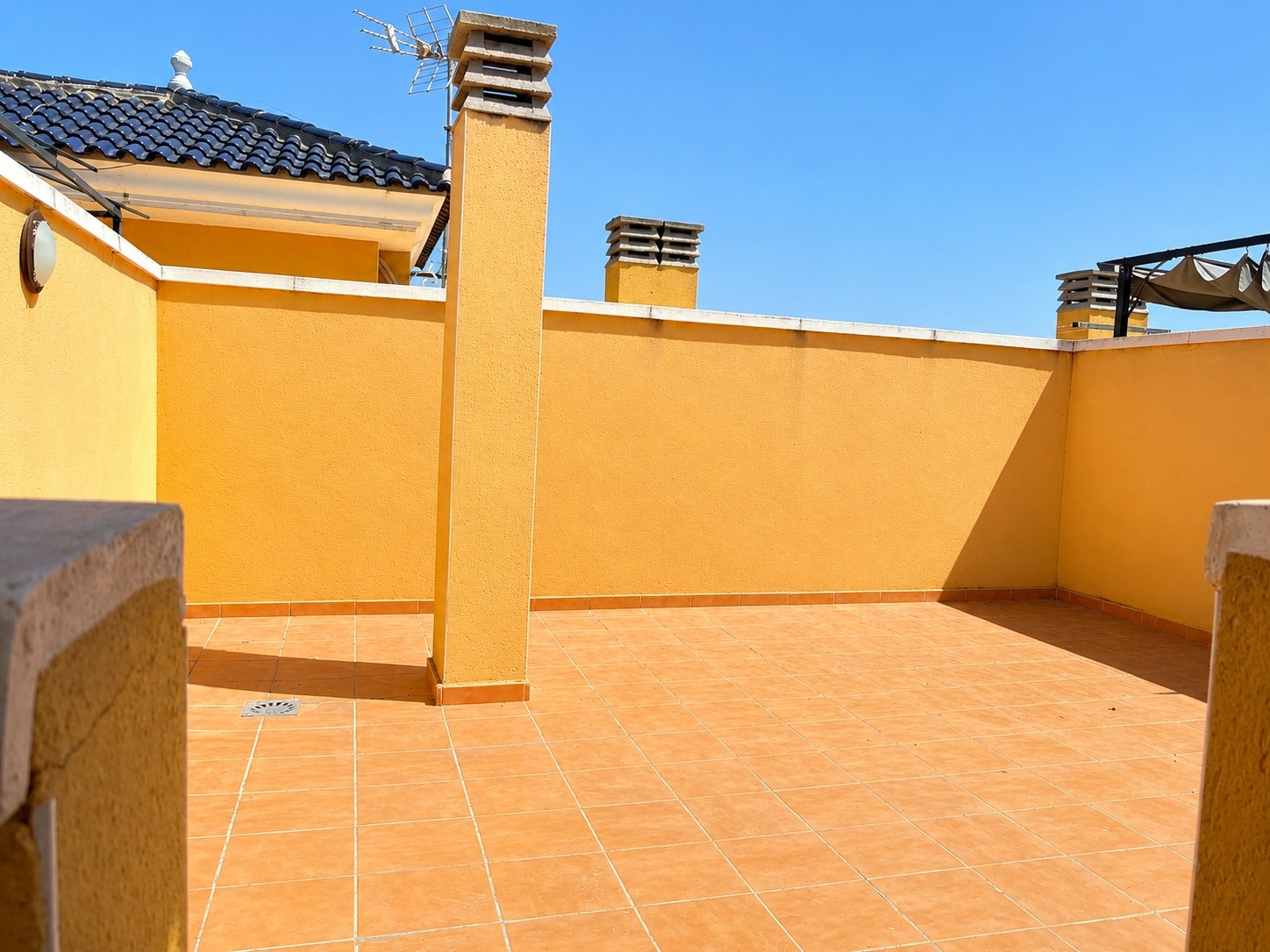 Bedroom in apartment for sale in Algorfa