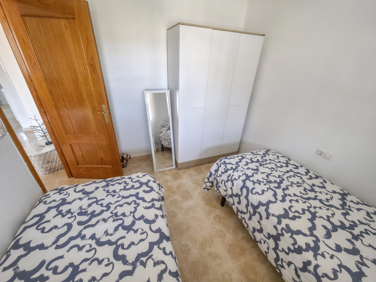 Master bedroom in apartment for sale in Villamartin