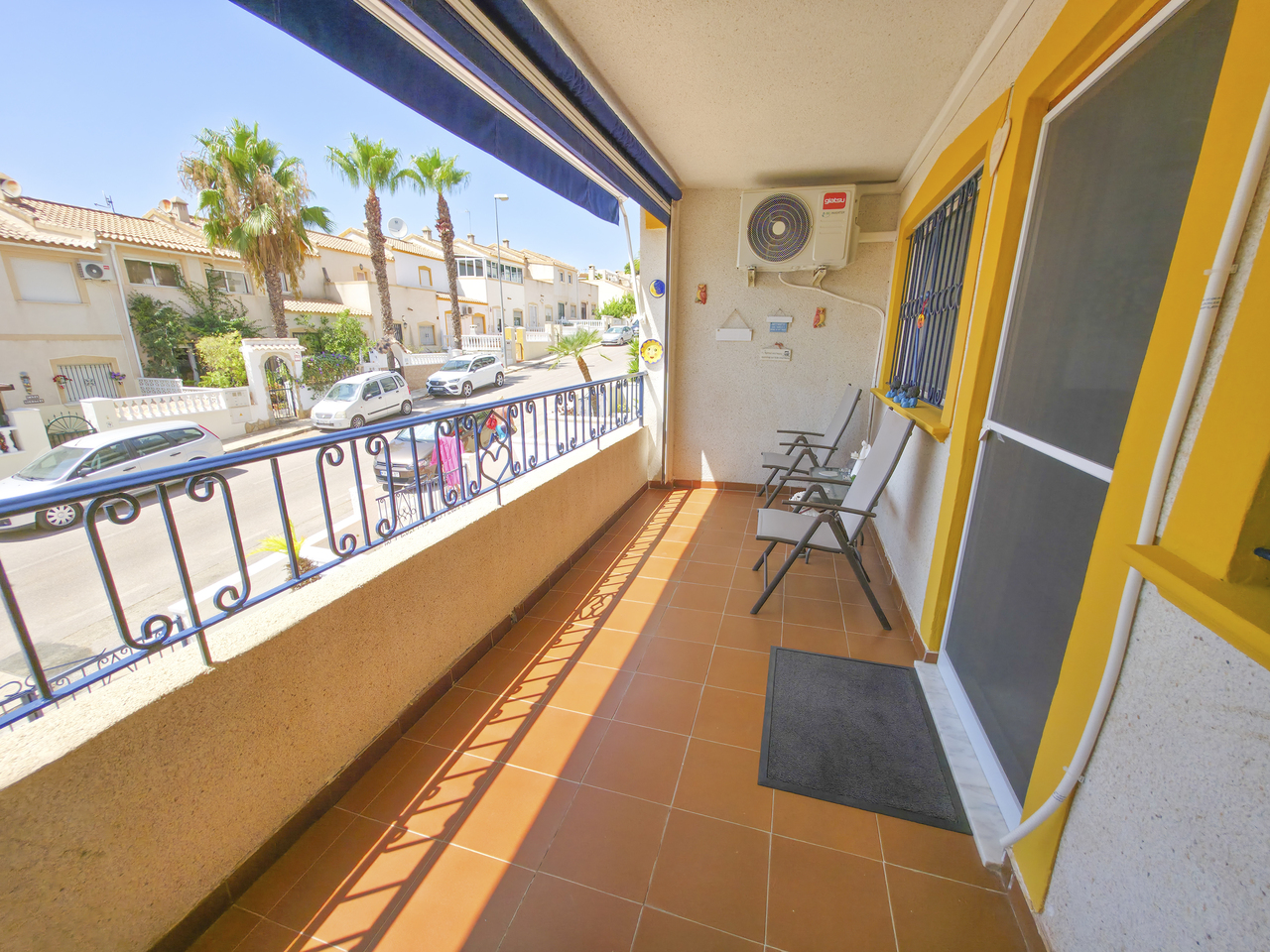 Bedroom in apartment for sale in Villamartin