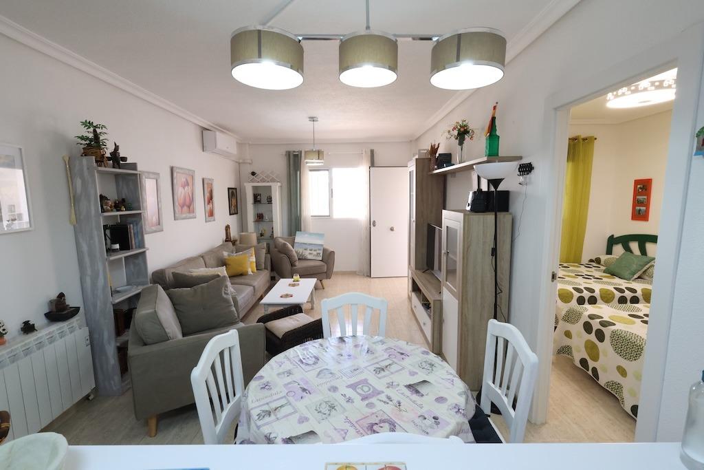 Kitchen in bungalow for sale in Orihuela Costa