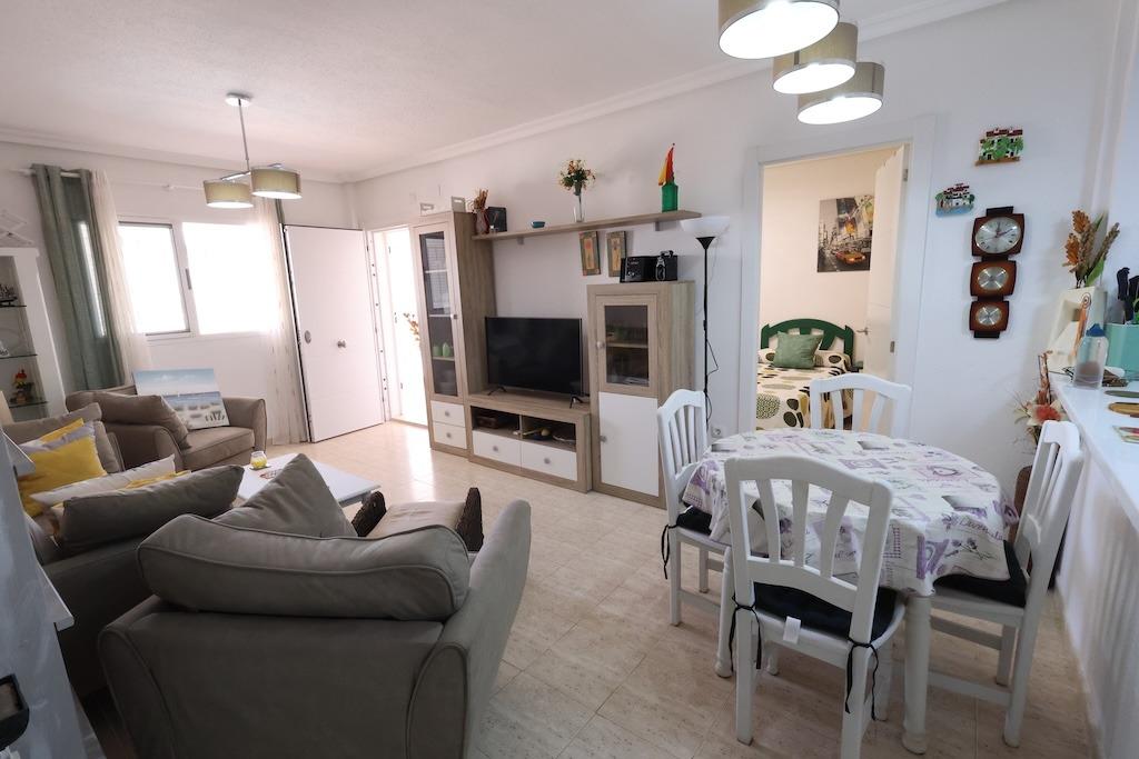 Master bedroom in bungalow for sale in Orihuela Costa